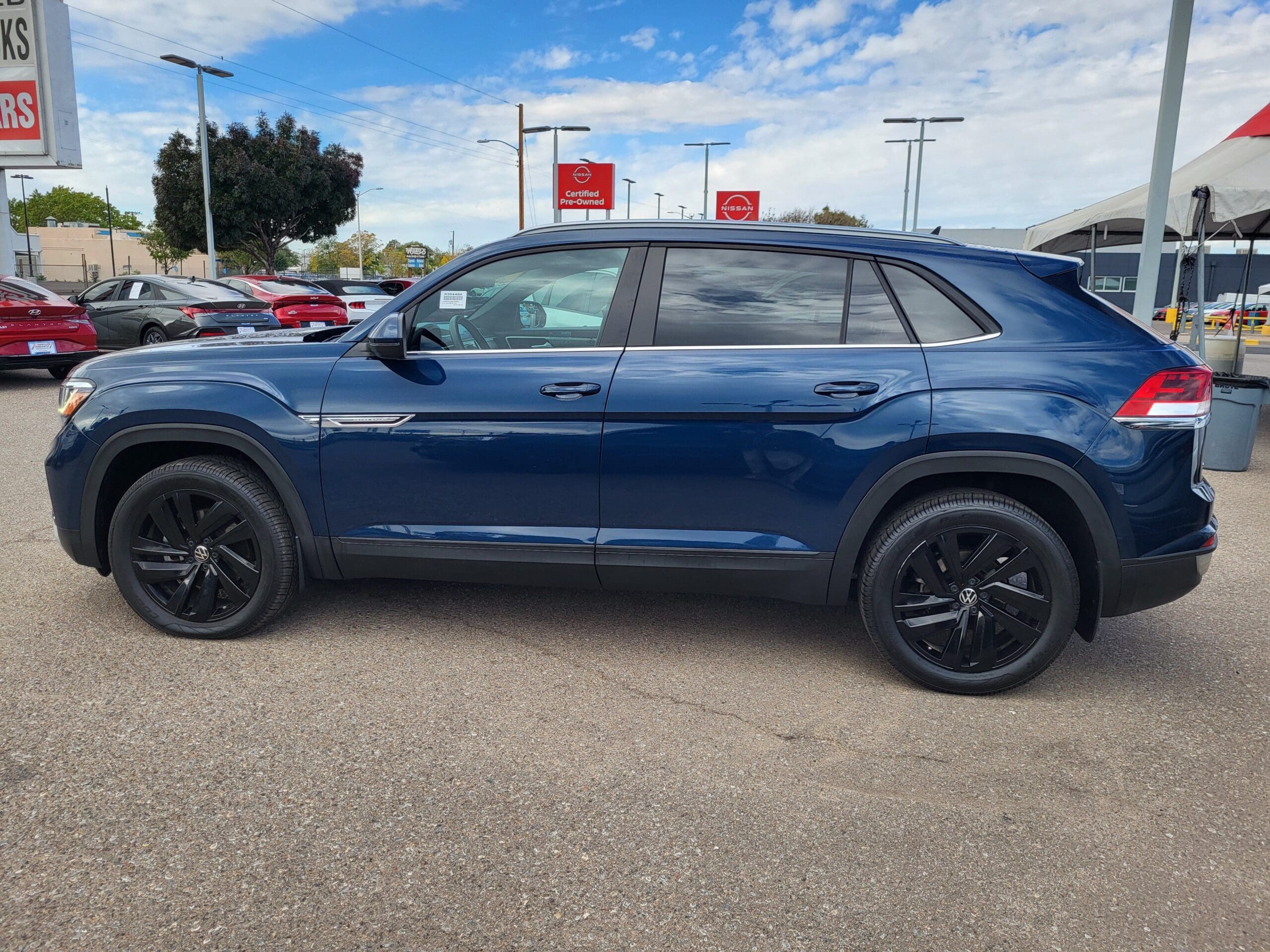 2022 Volkswagen Atlas Cross Sport - Image 7
