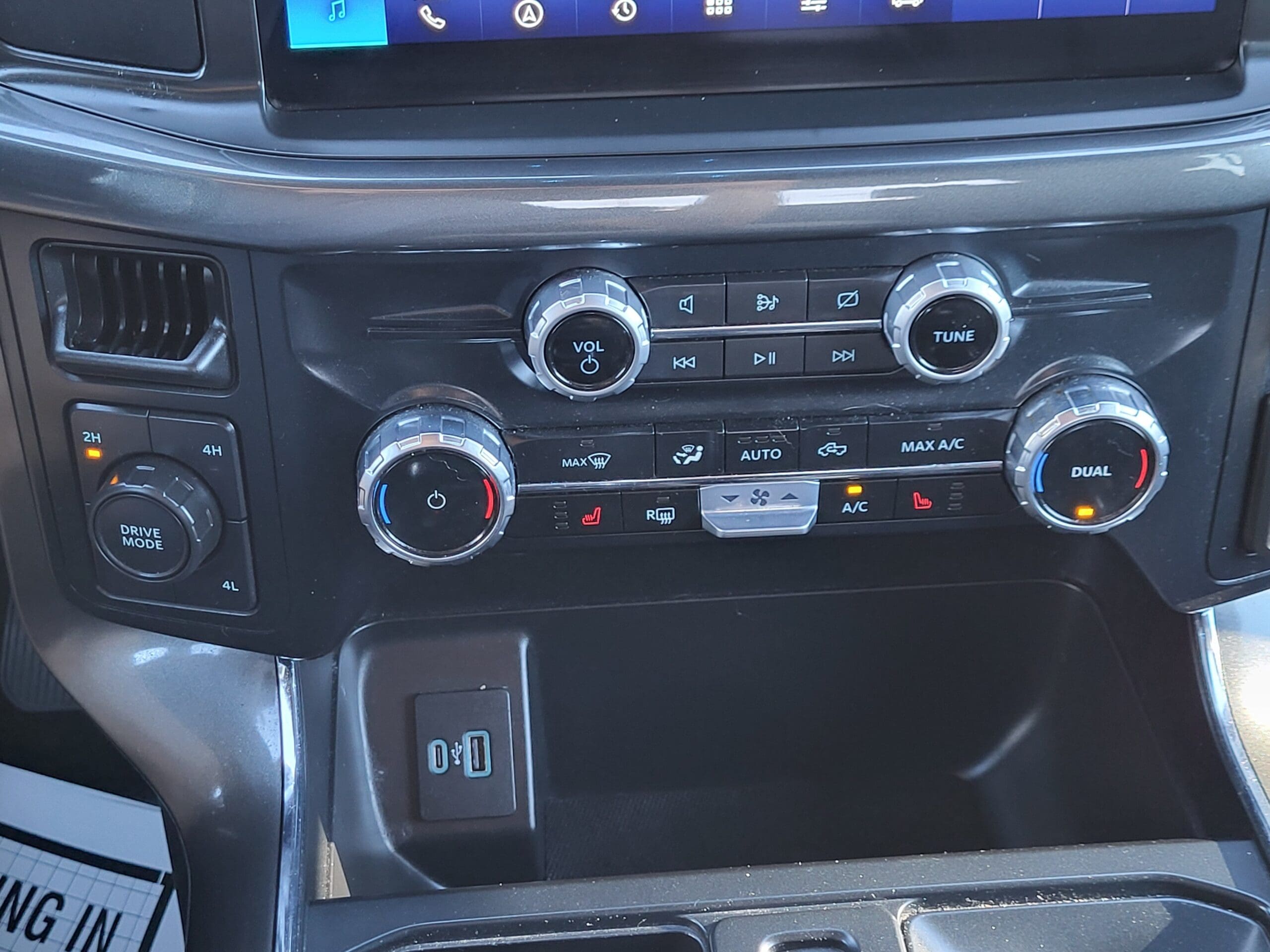 2023 Ford F-150 - Image 16