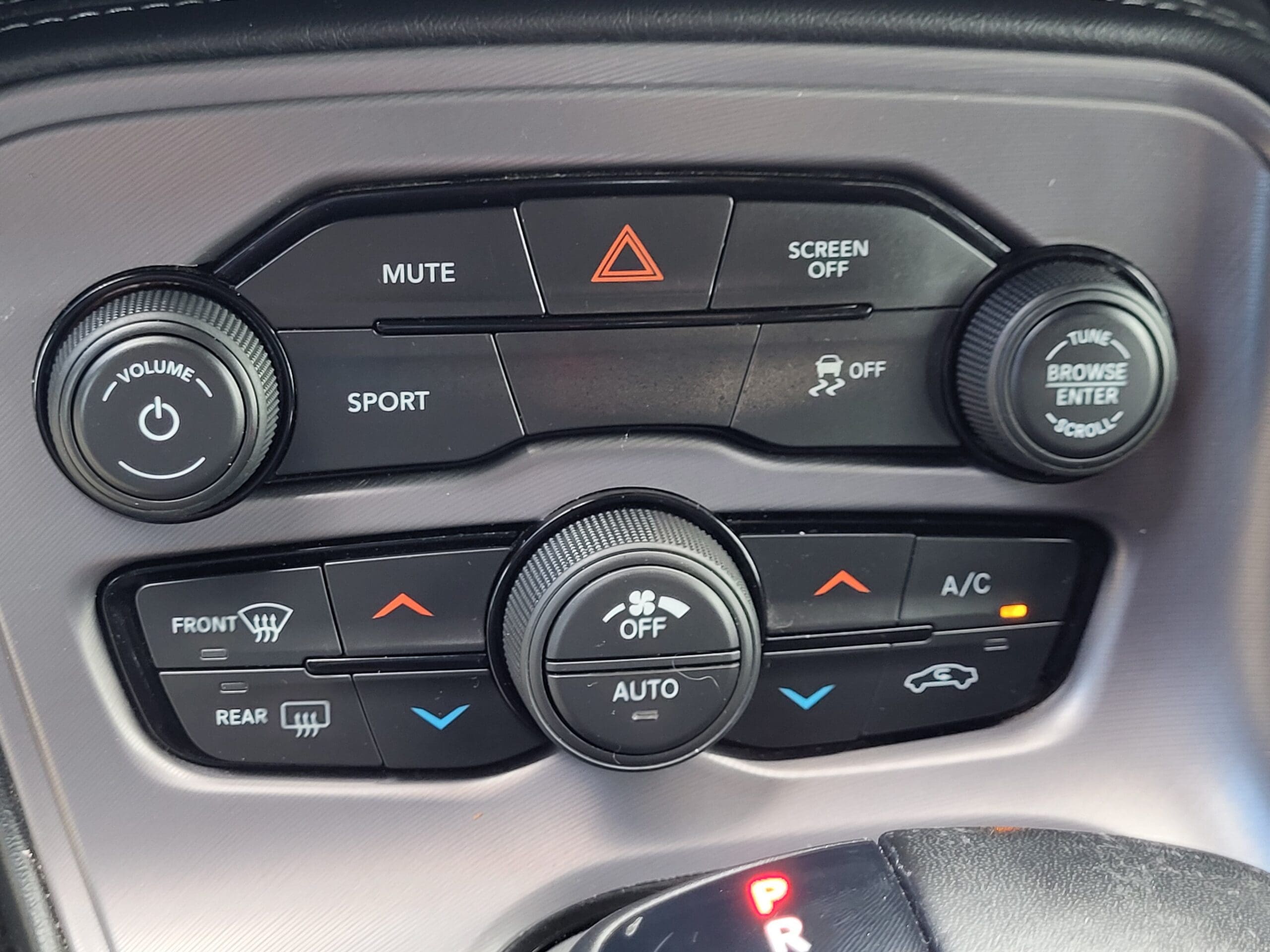 2023 Dodge Challenger - Image 17