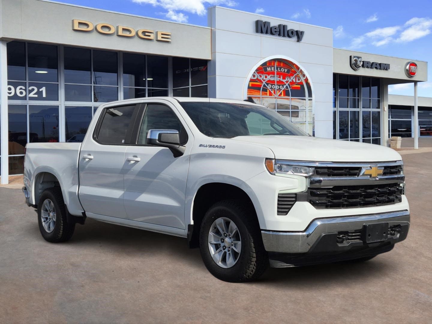 2025 Chevrolet Silverado 1500 - Image 6