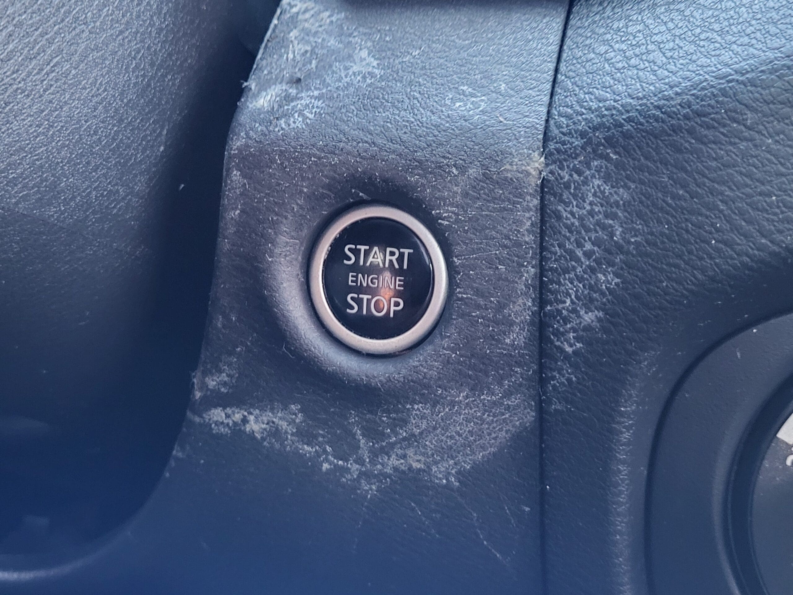 2024 Nissan Frontier - Image 18