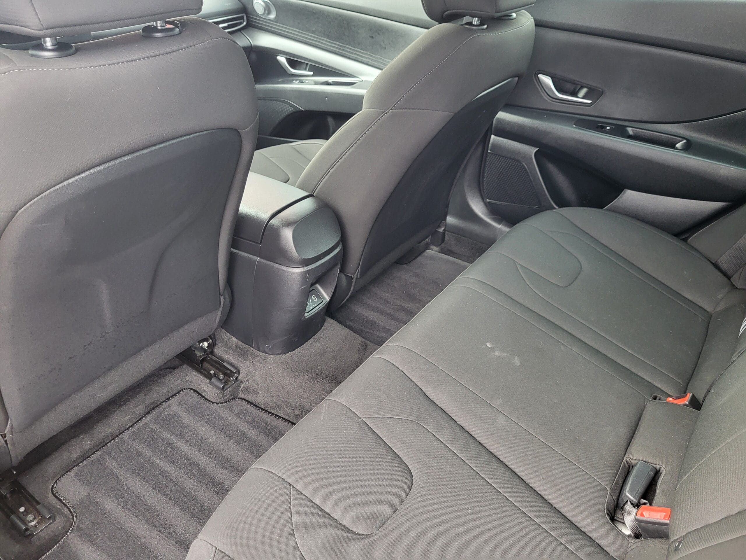 2025 Hyundai Elantra Hybrid - Image 25