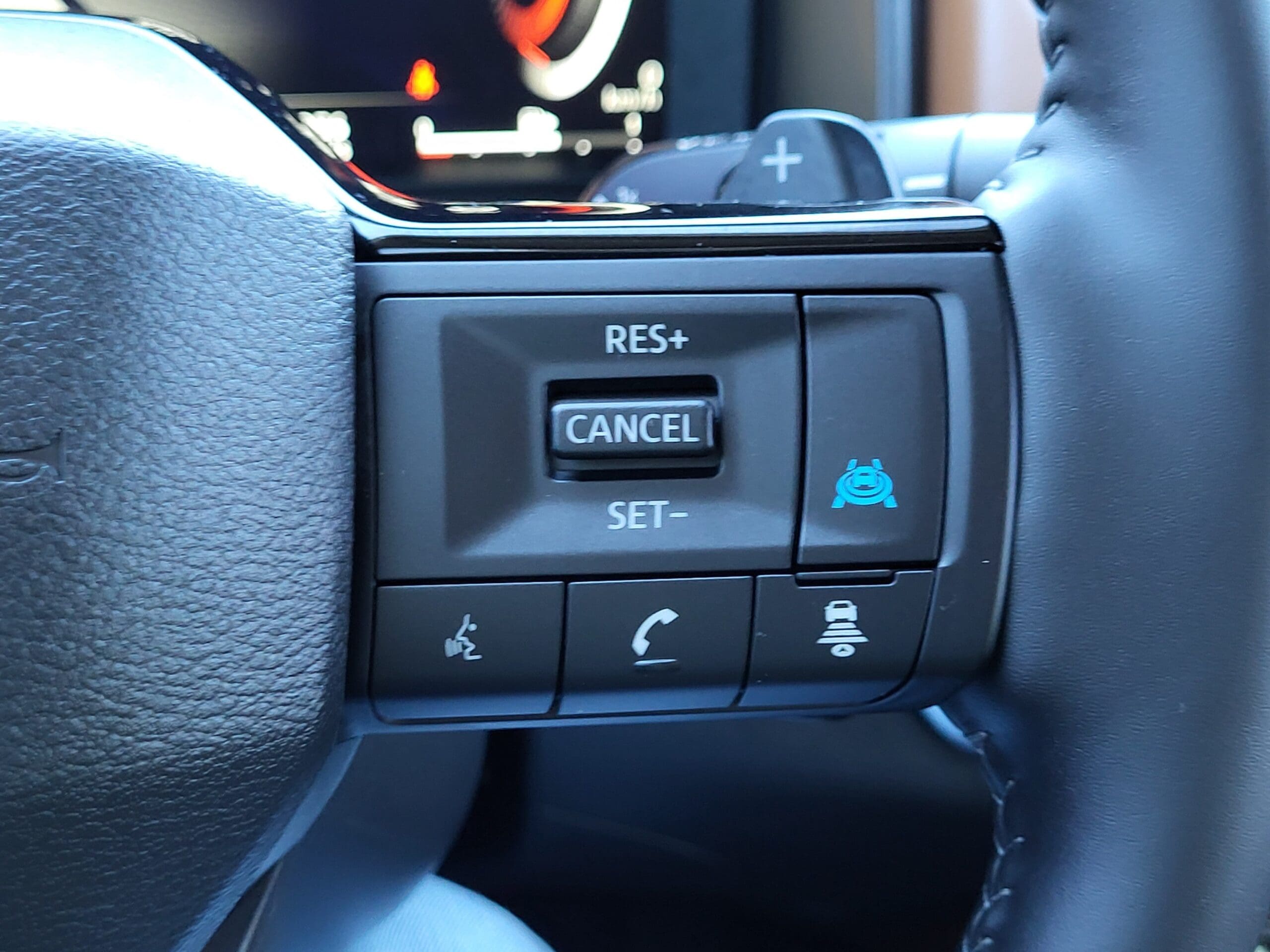 2026 Nissan Rogue - Image 32