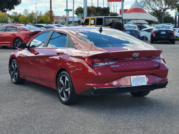 2023 Hyundai Elantra Hybrid