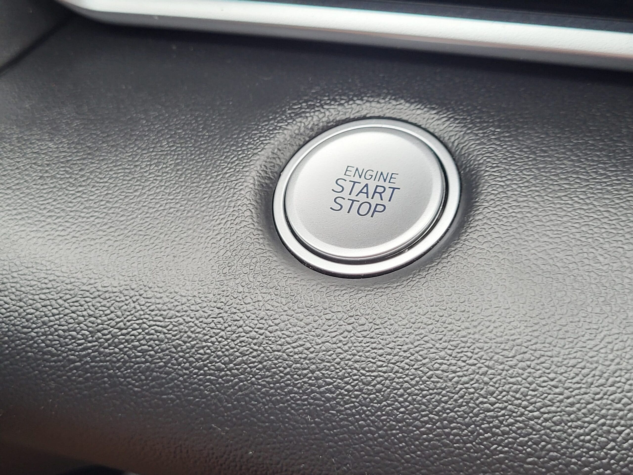 2025 Hyundai Elantra Hybrid - Image 19