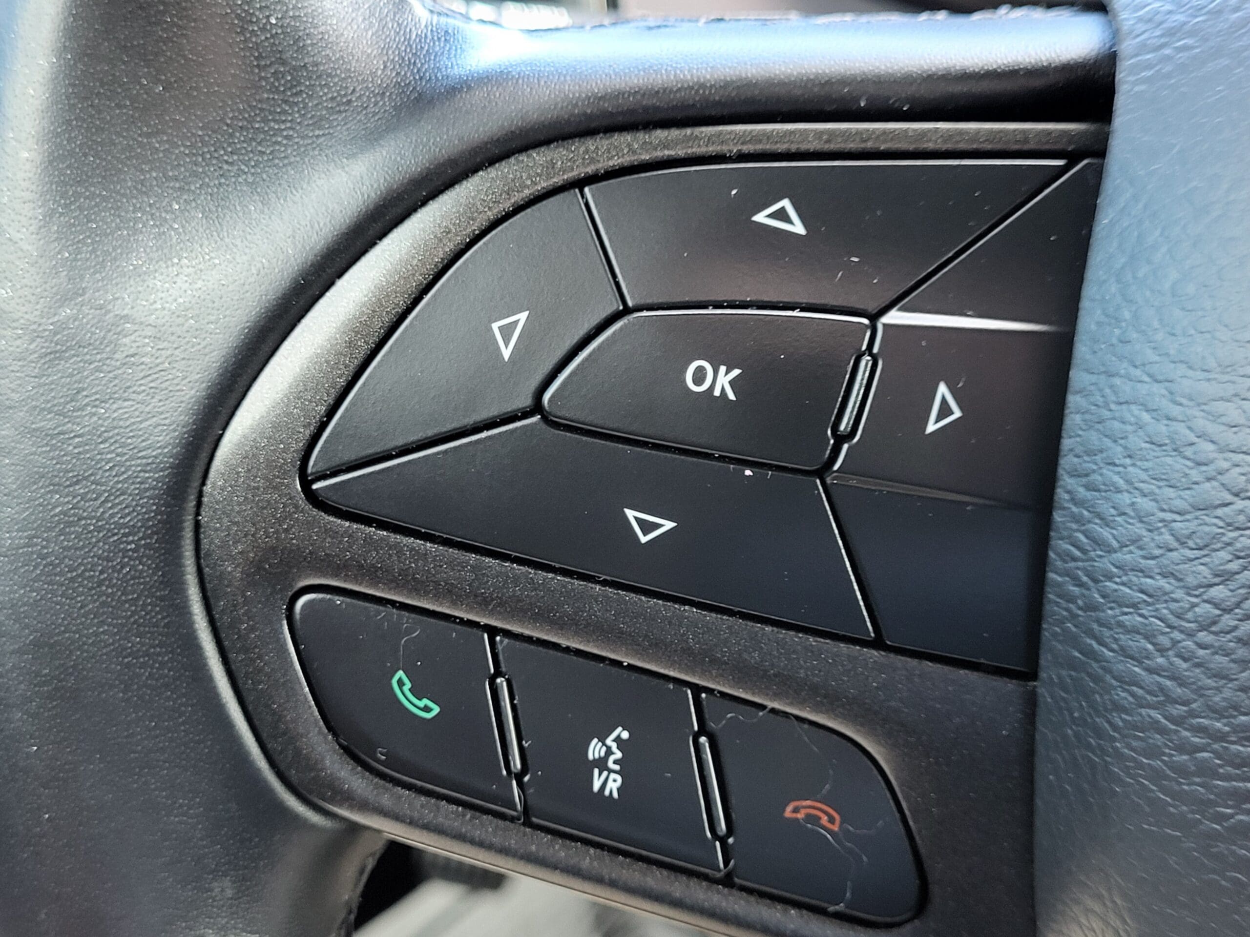 2023 Dodge Challenger - Image 28