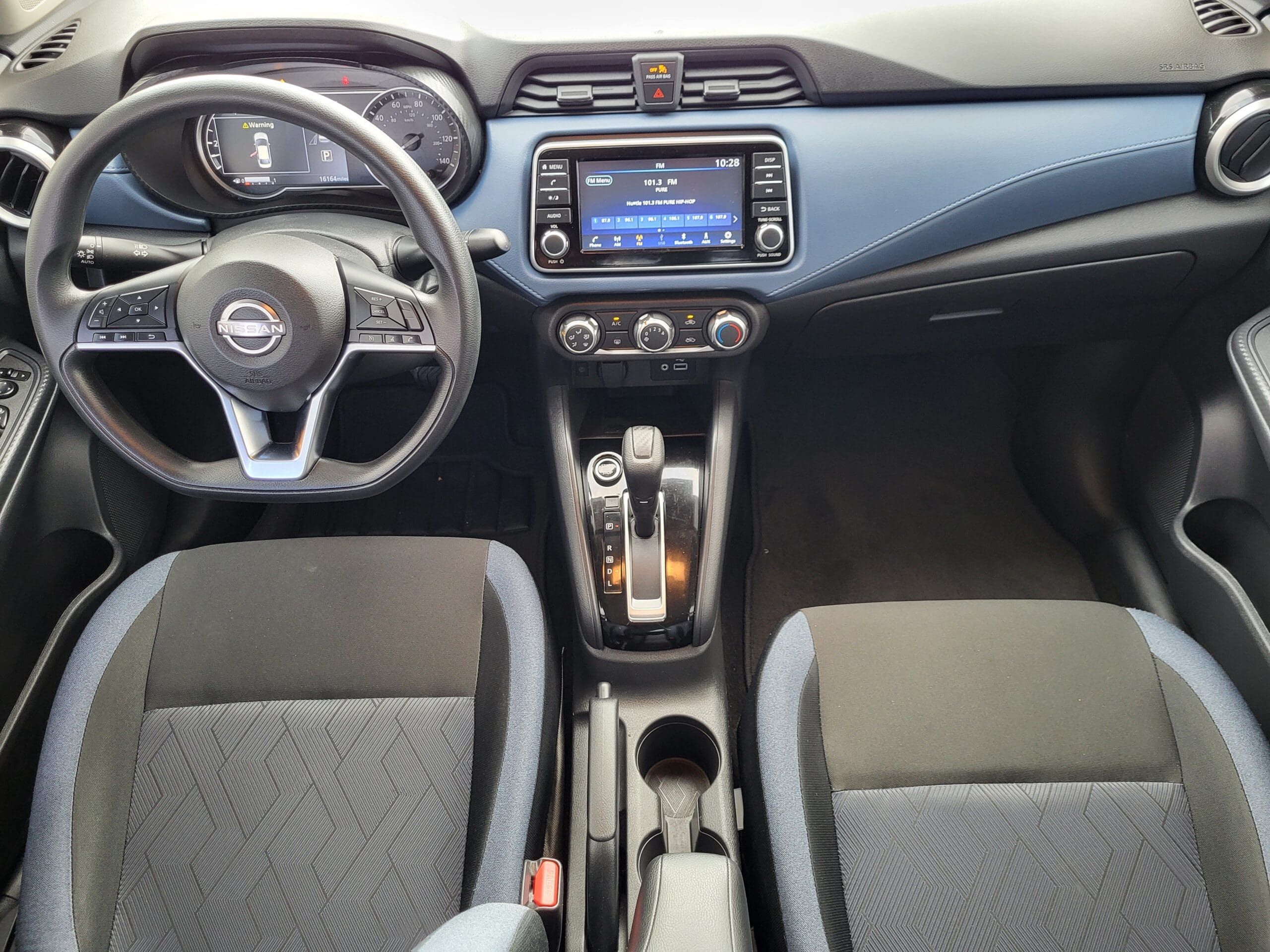 2025 Nissan Versa - Image 24