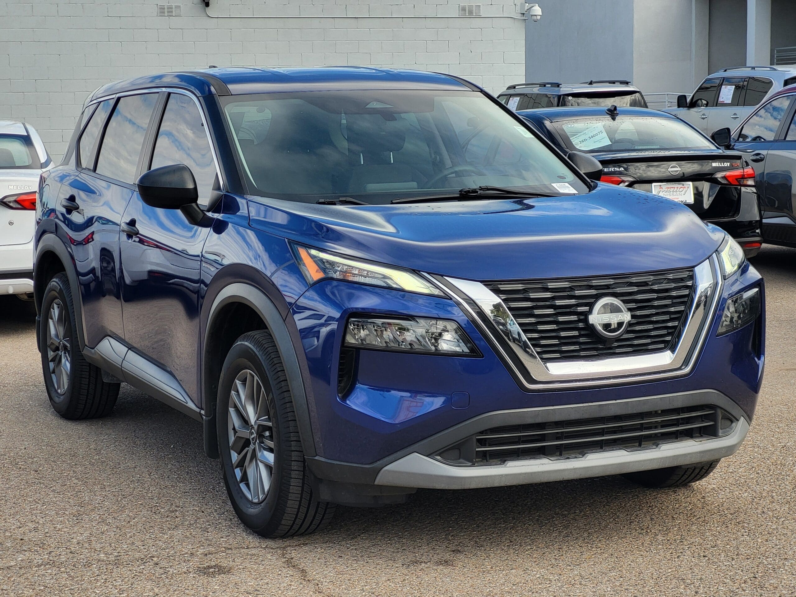 2022 Nissan Rogue - Image 2