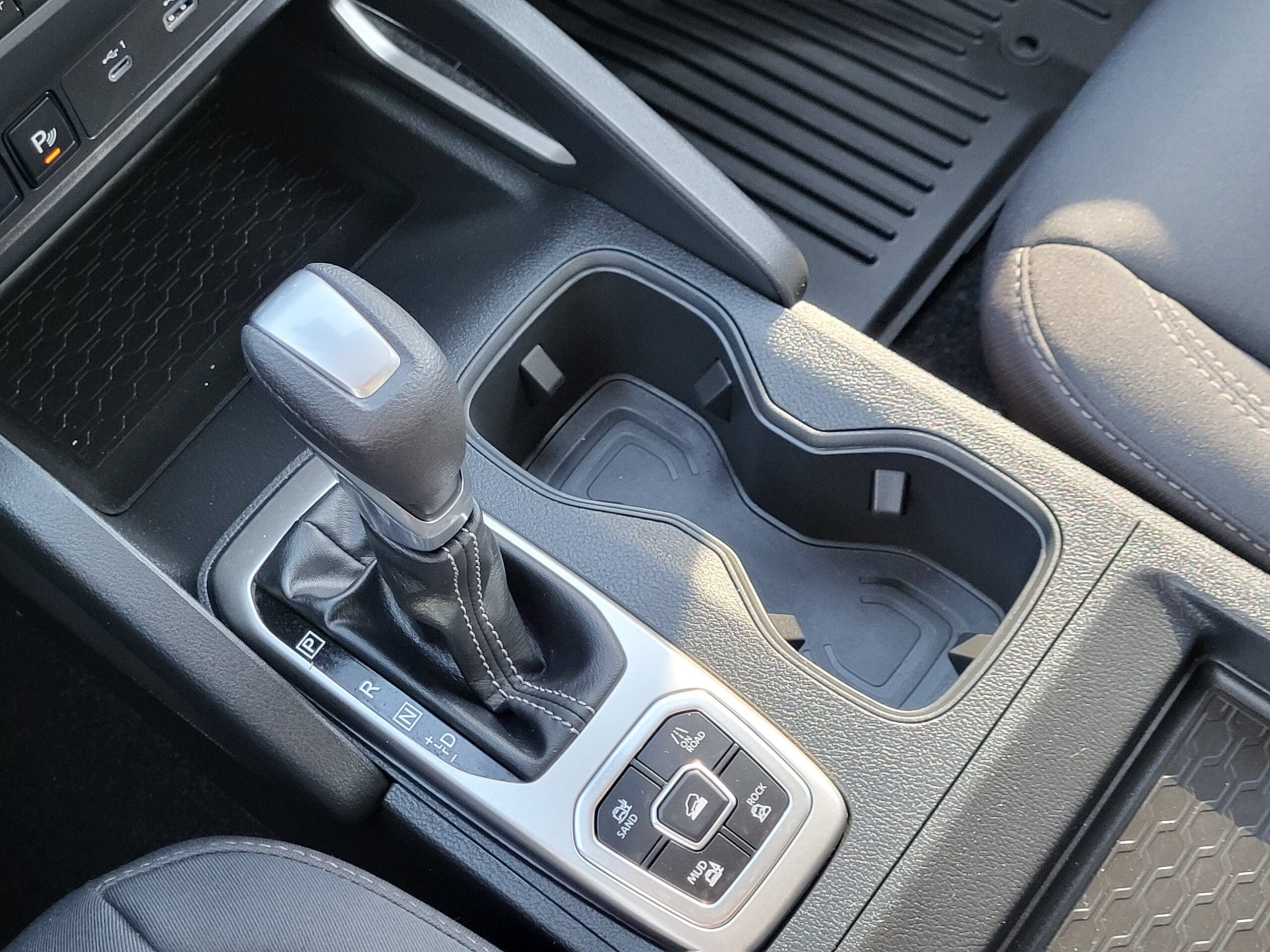 2026 Nissan Frontier - Image 19