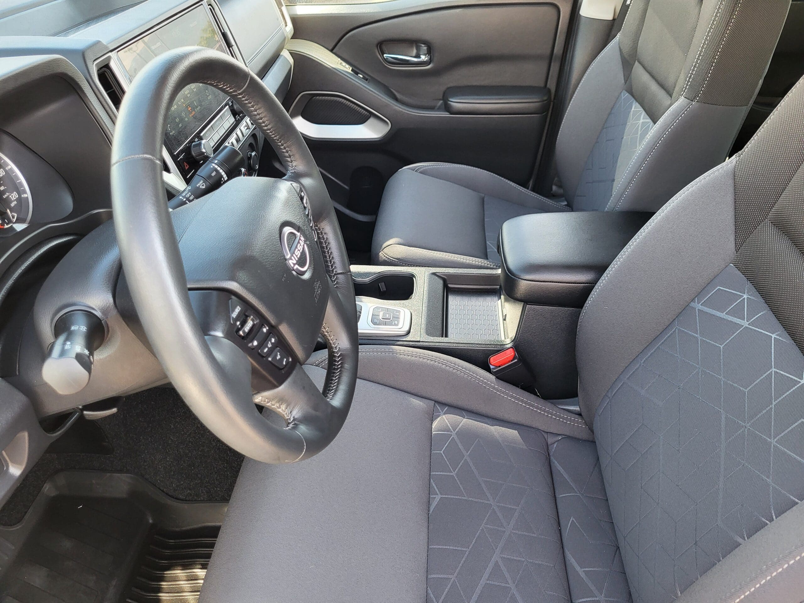 2026 Nissan Frontier - Image 14