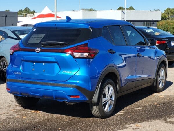2025 Nissan Kicks Play