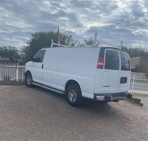 2019 Chevrolet Express 2500 - Image 5