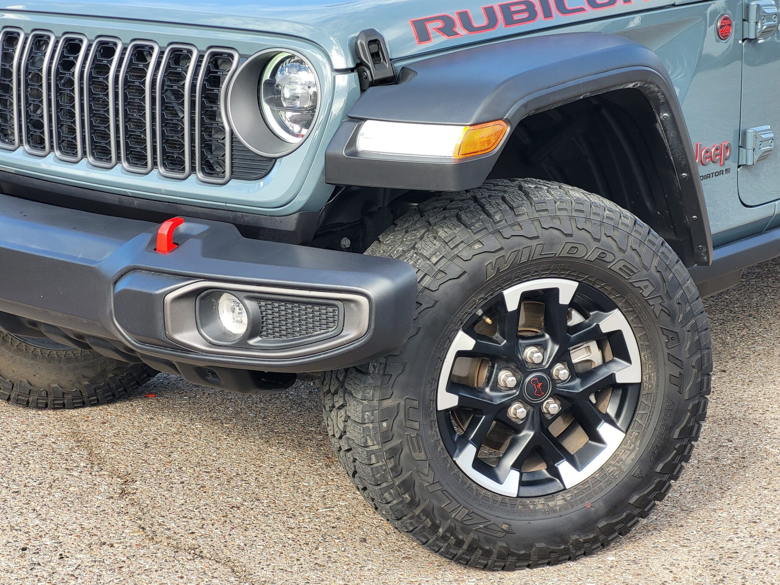 2026 Jeep Gladiator - Image 8