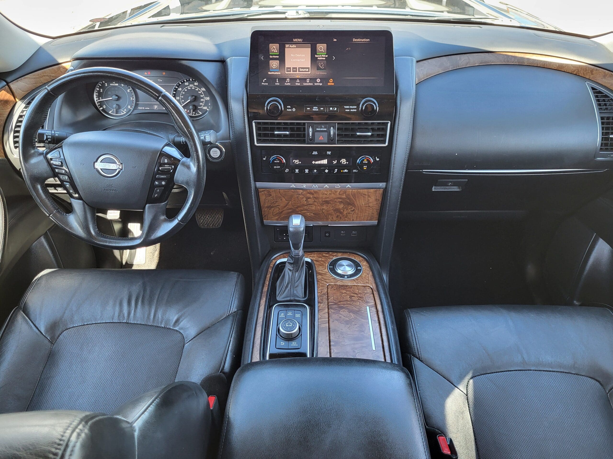2022 Nissan Armada - Image 26