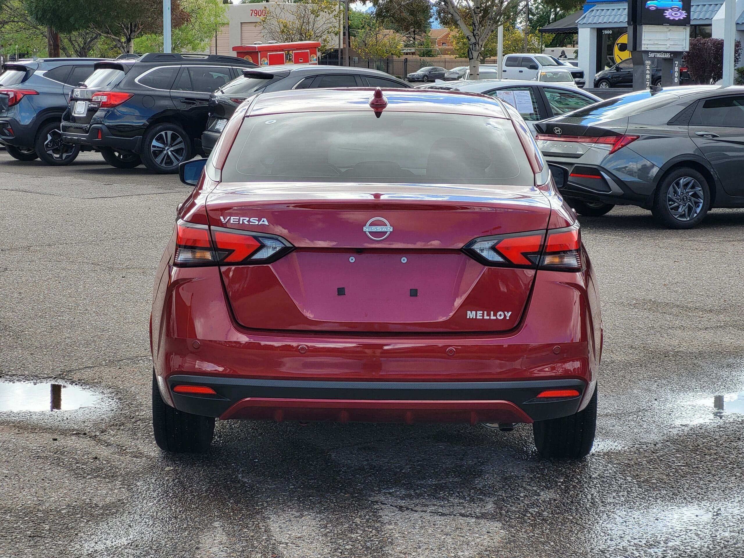 2025 Nissan Versa - Image 5