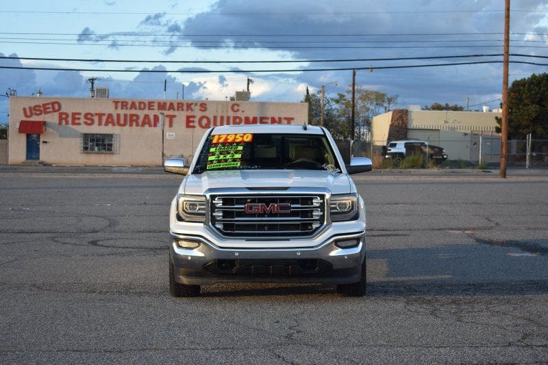 2017 GMC Sierra 1500 - Image 5
