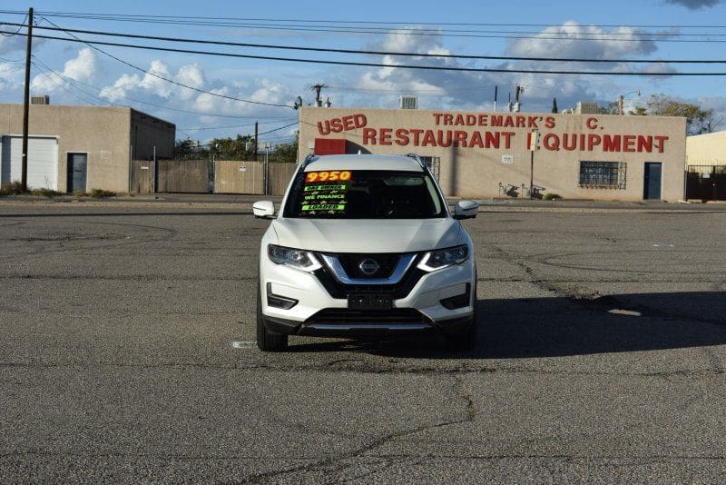 2018 Nissan Rogue - Image 5