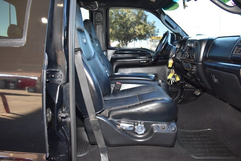 2004 Ford F-350 - Image 9