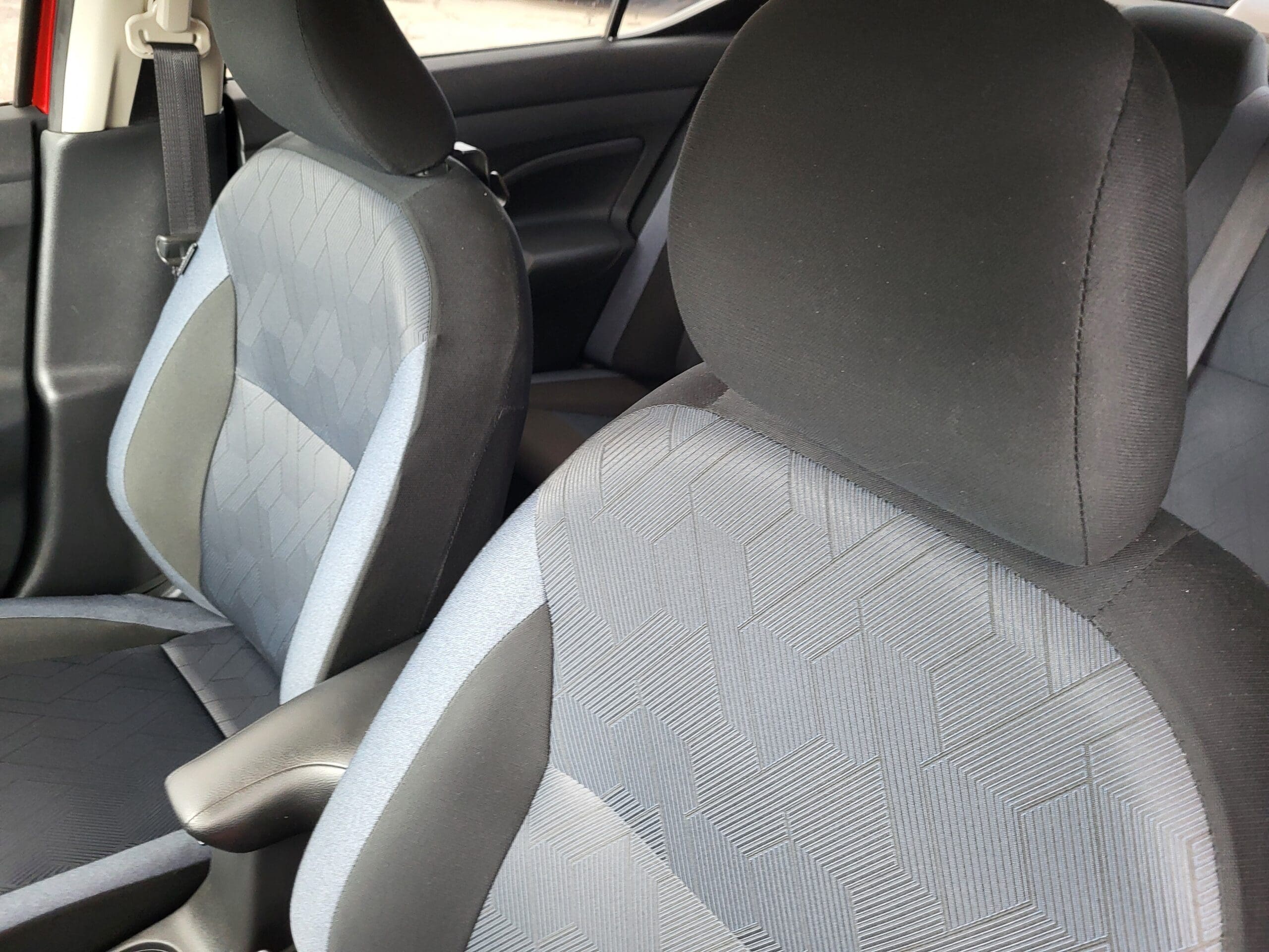 2025 Nissan Versa - Image 22