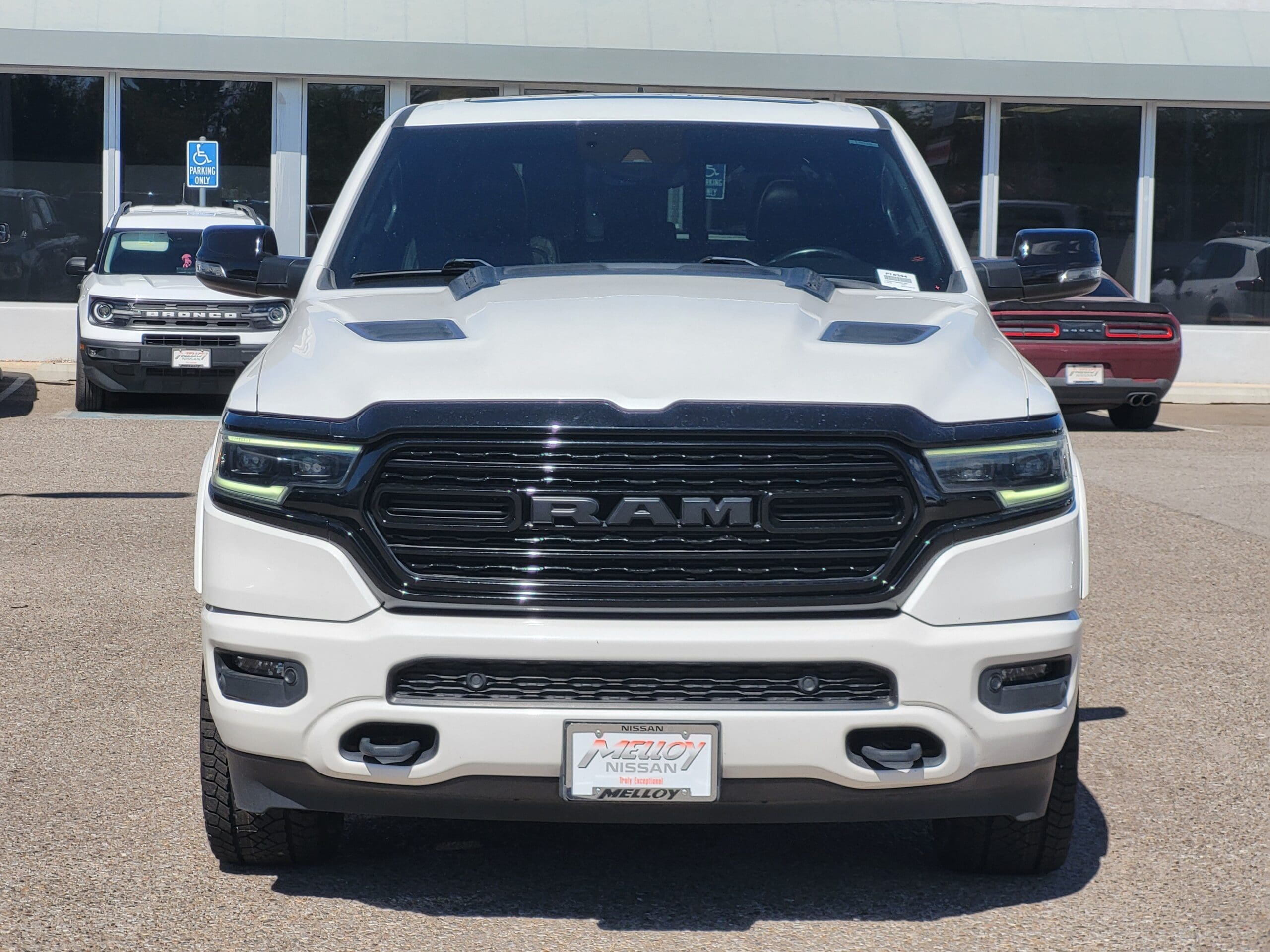 2023 Ram 1500 - Image 3