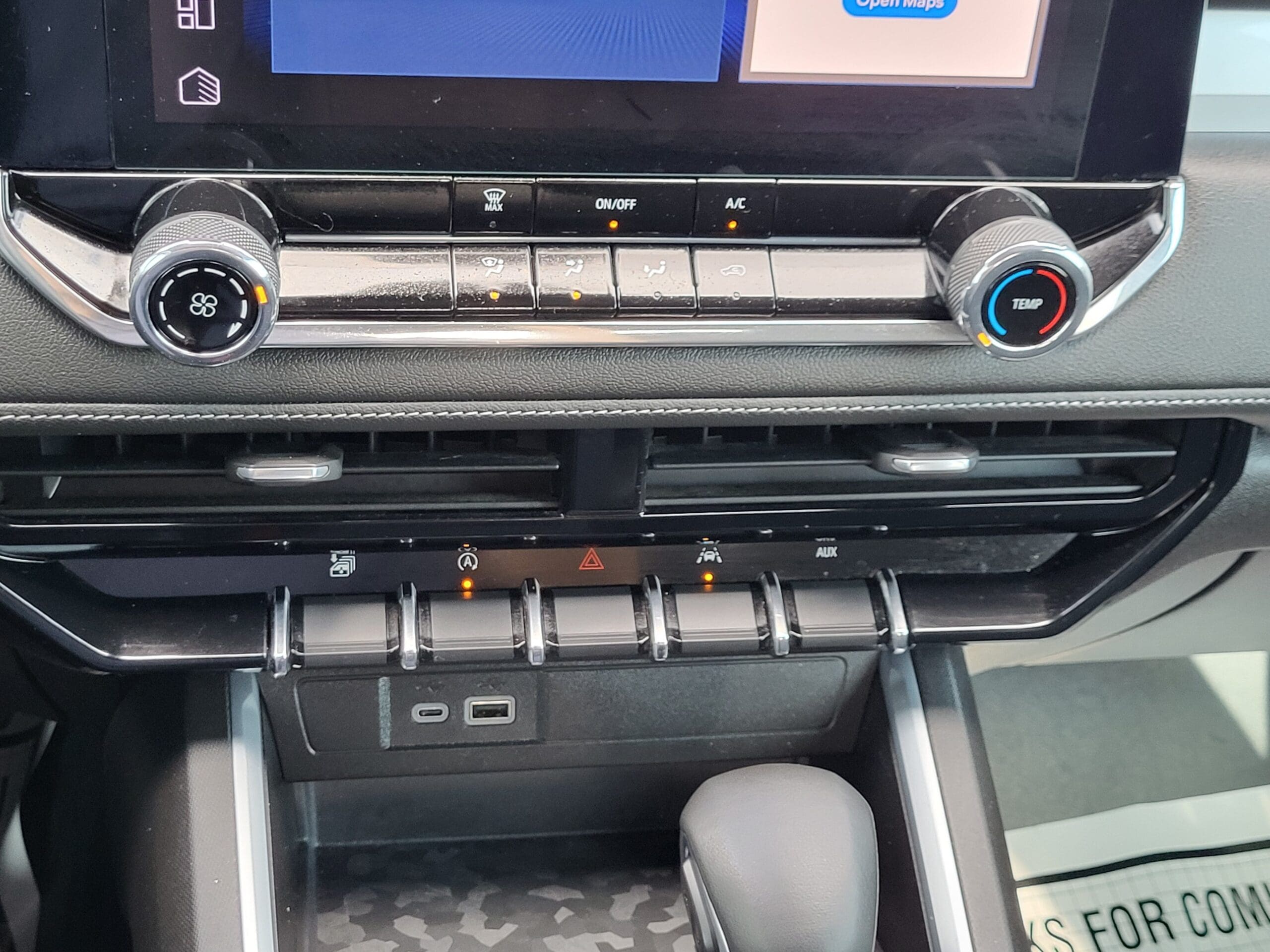 2023 Chevrolet Colorado - Image 18