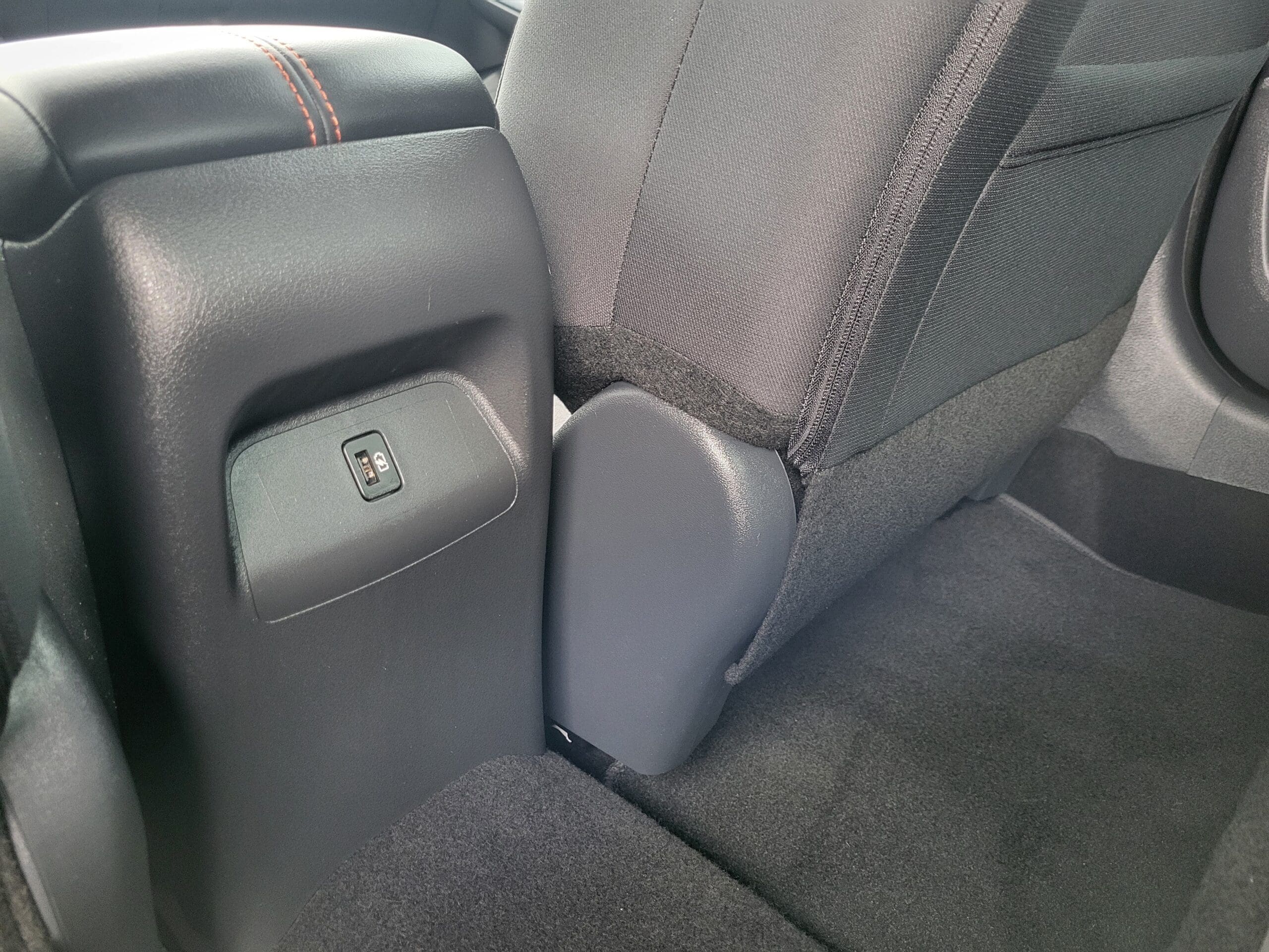 2025 Nissan Sentra - Image 27