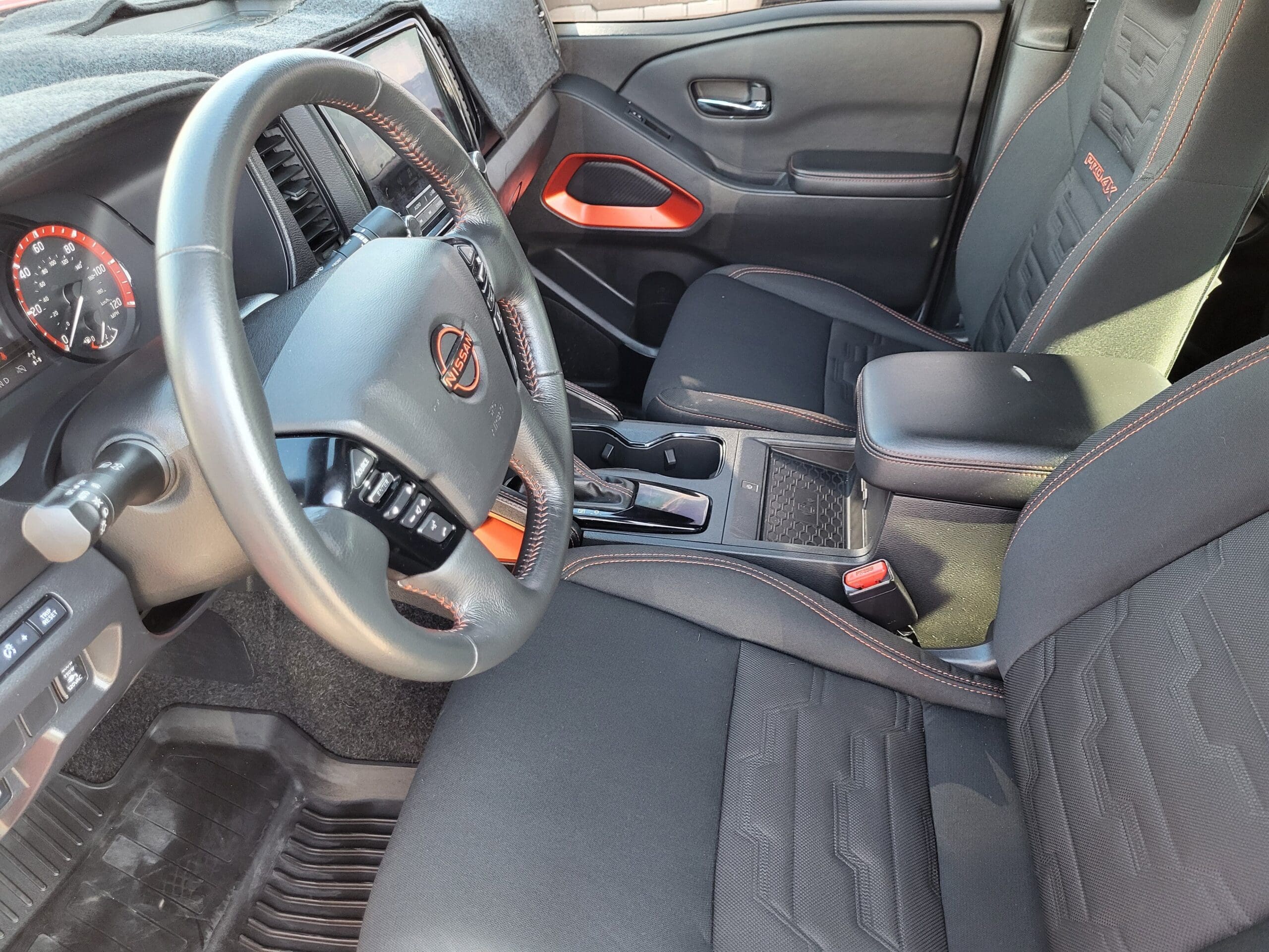 2024 Nissan Frontier - Image 13