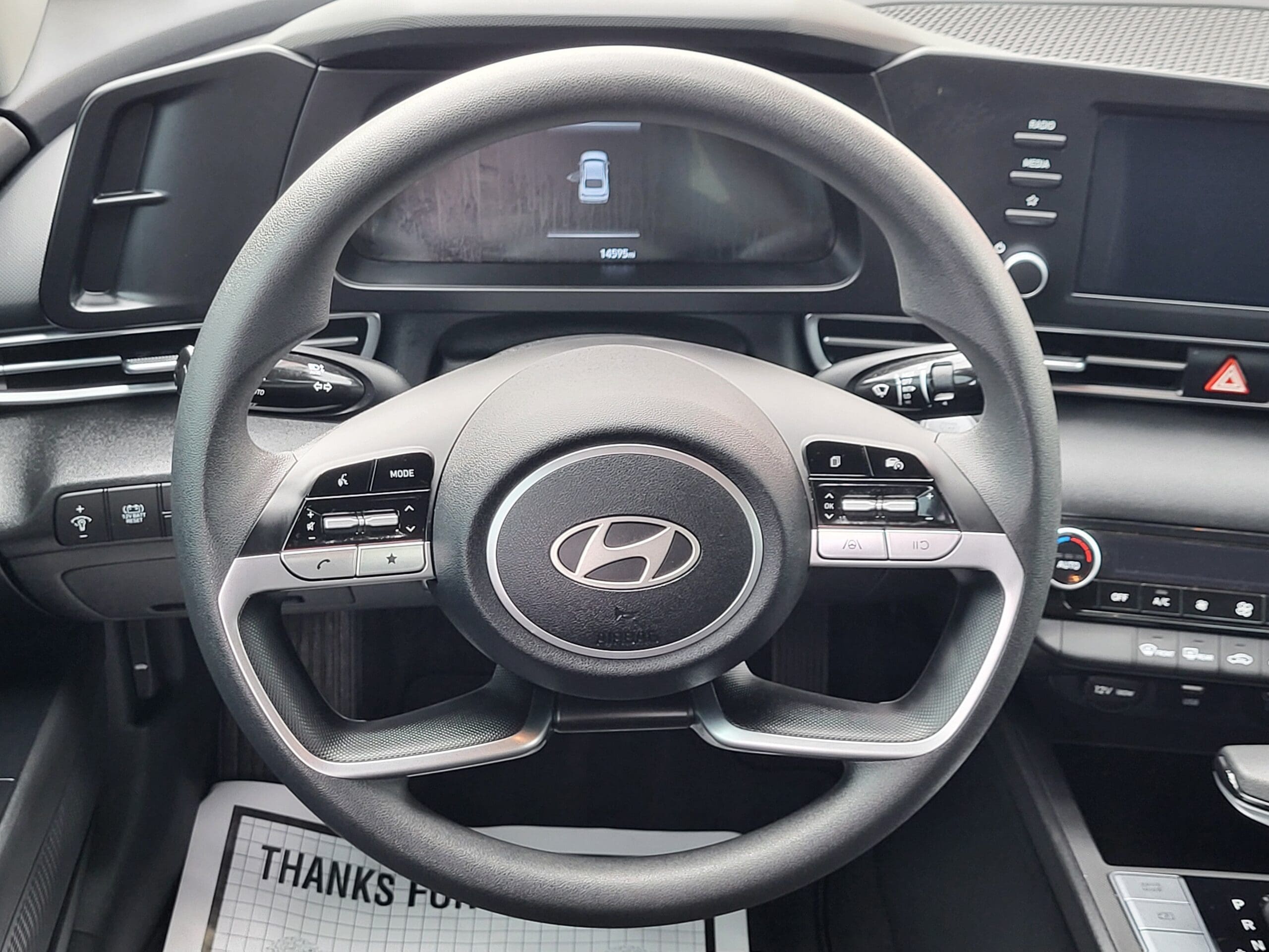 2025 Hyundai Elantra Hybrid - Image 27
