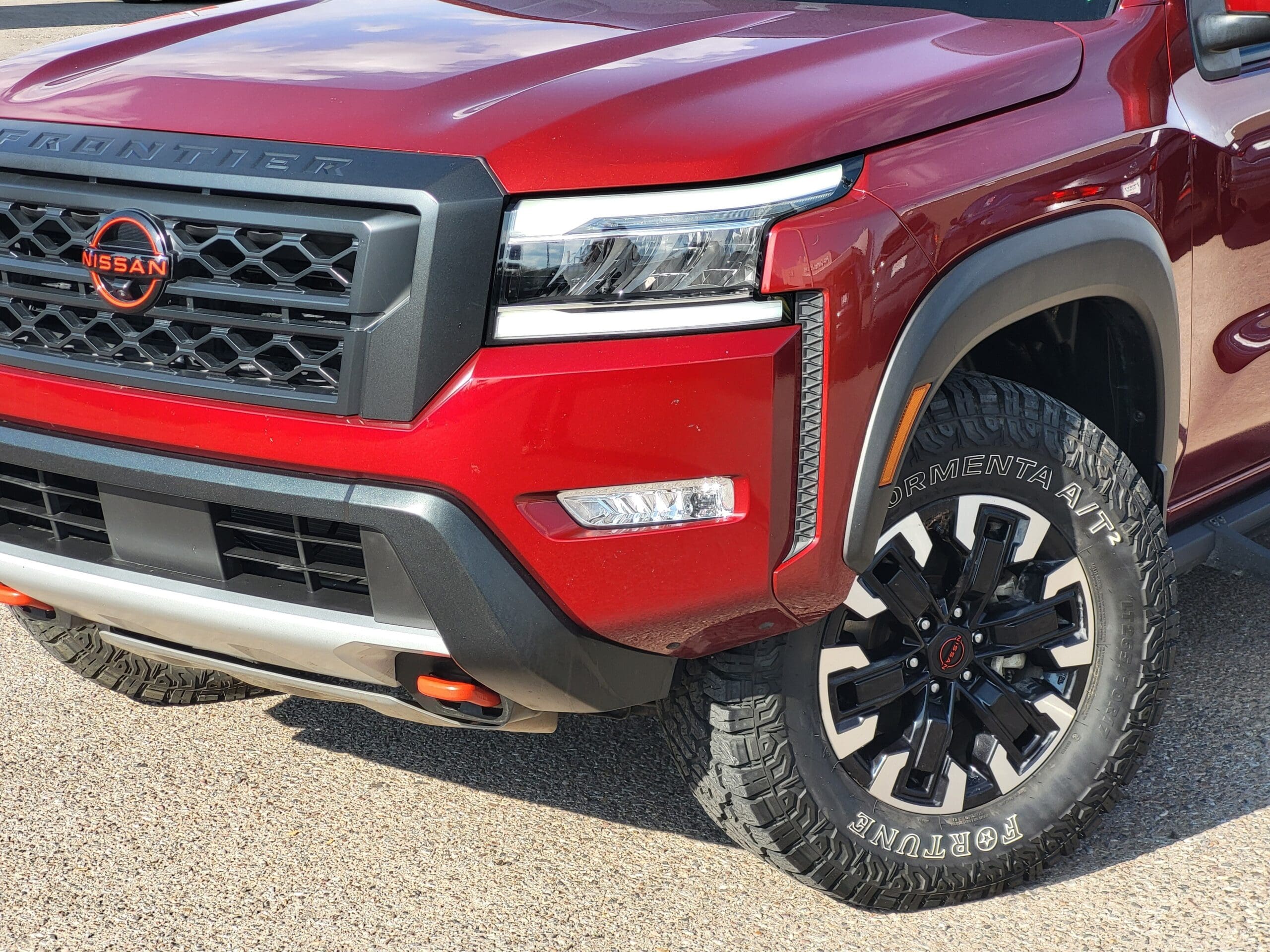 2024 Nissan Frontier - Image 8