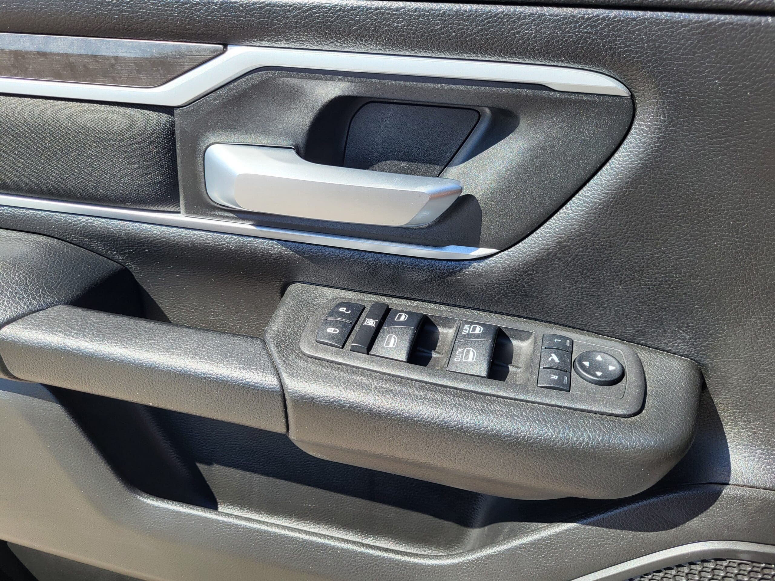 2023 Ram 1500 - Image 21
