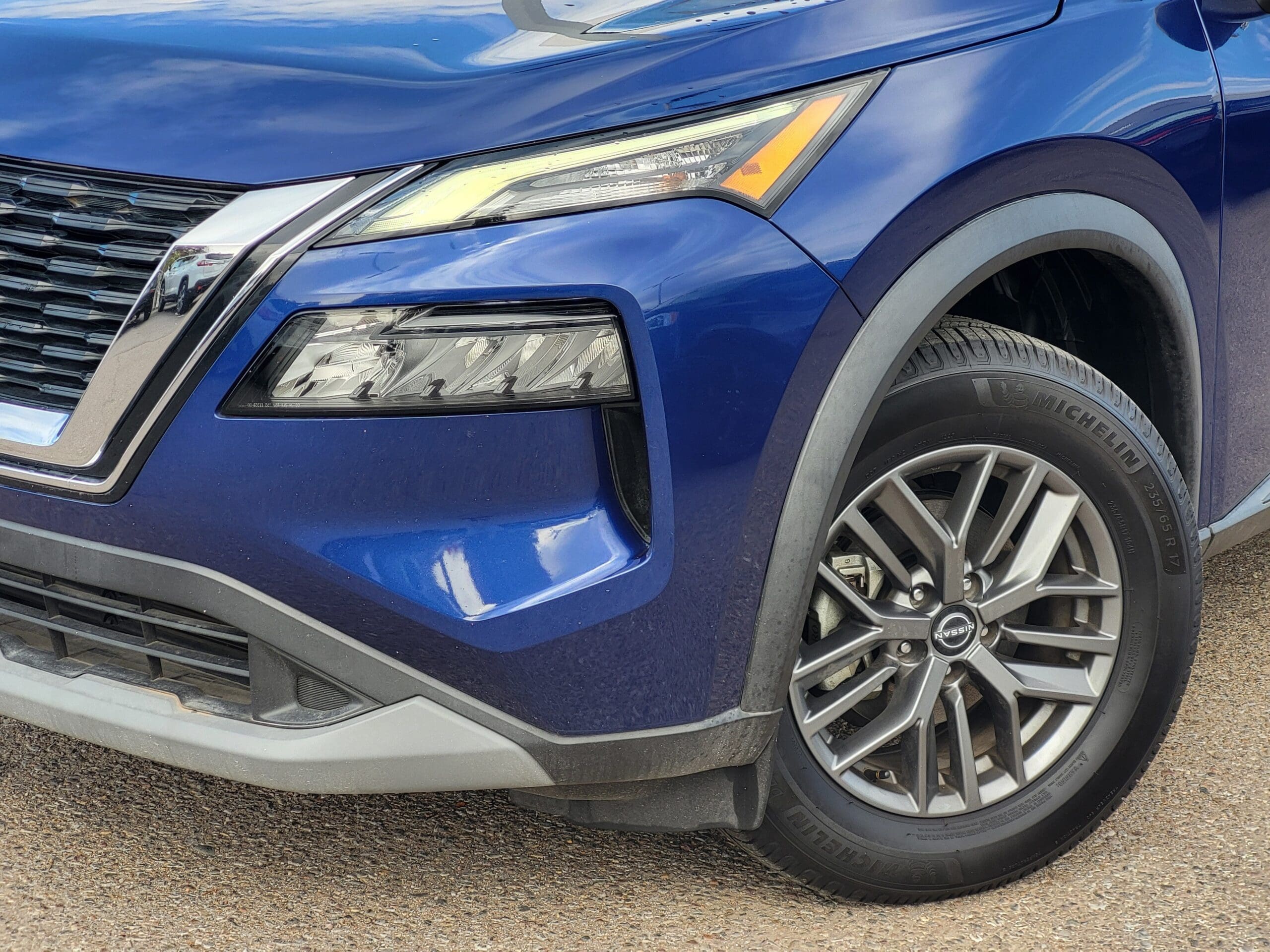 2022 Nissan Rogue - Image 9