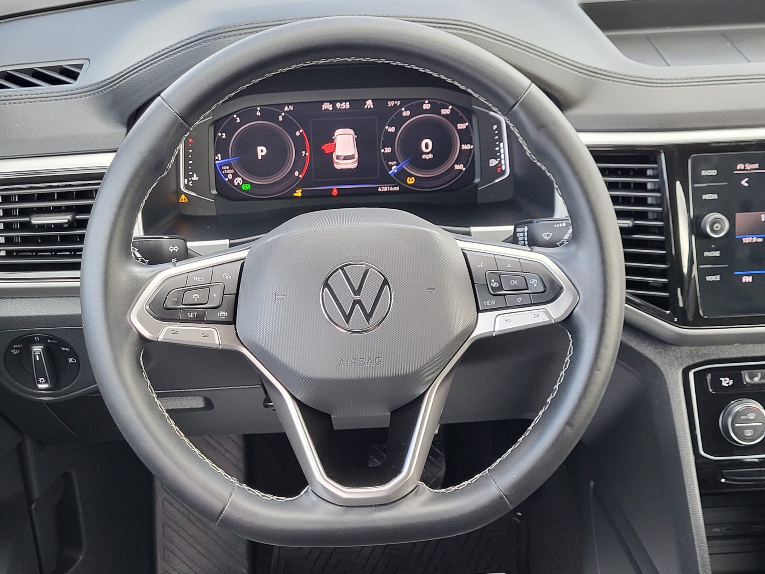 2022 Volkswagen Atlas Cross Sport - Image 29
