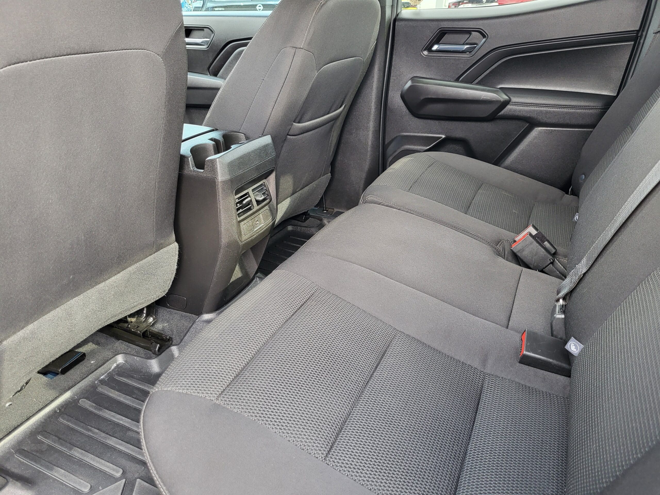 2023 Chevrolet Colorado - Image 24